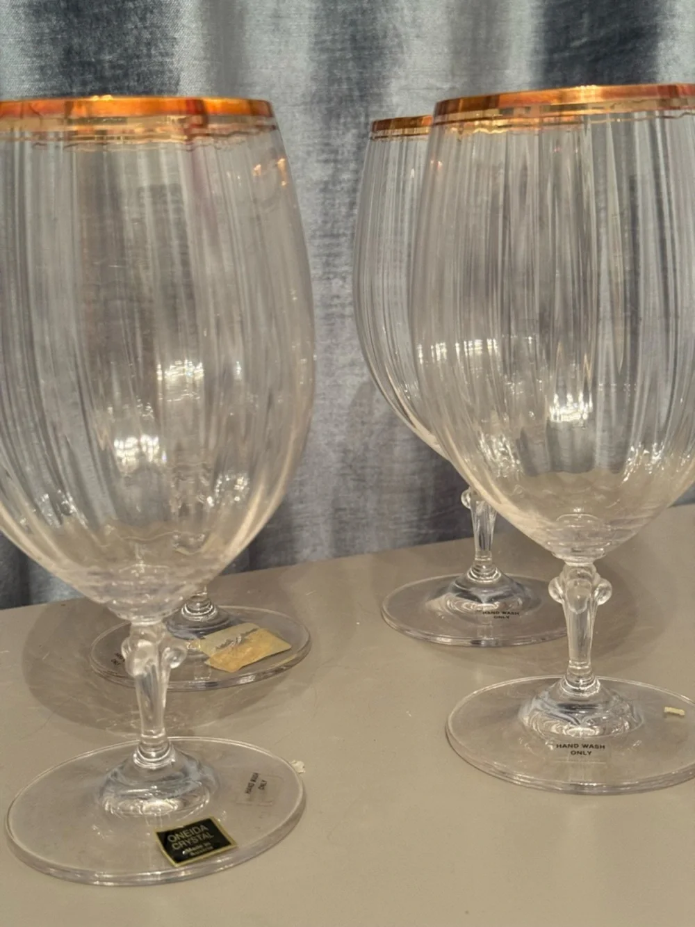 Set of 4/ Heiress Gold~  by ONEIDA /  Iced Tea | feature a ribbed  gold rim.